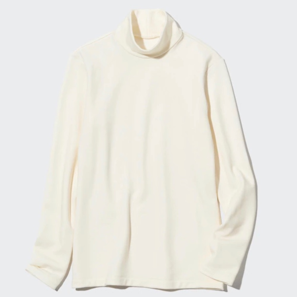 HEATTECH Ultra Warm Off-White High Neck T-Shirt x Uniqlo 🤍🤍🤍